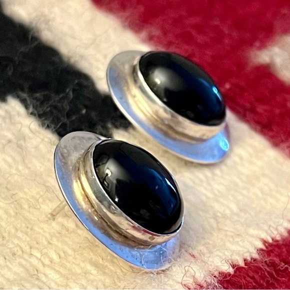 Black Onyx Signed Sterling Silver Native American Earrings - Picture 6 of 7
